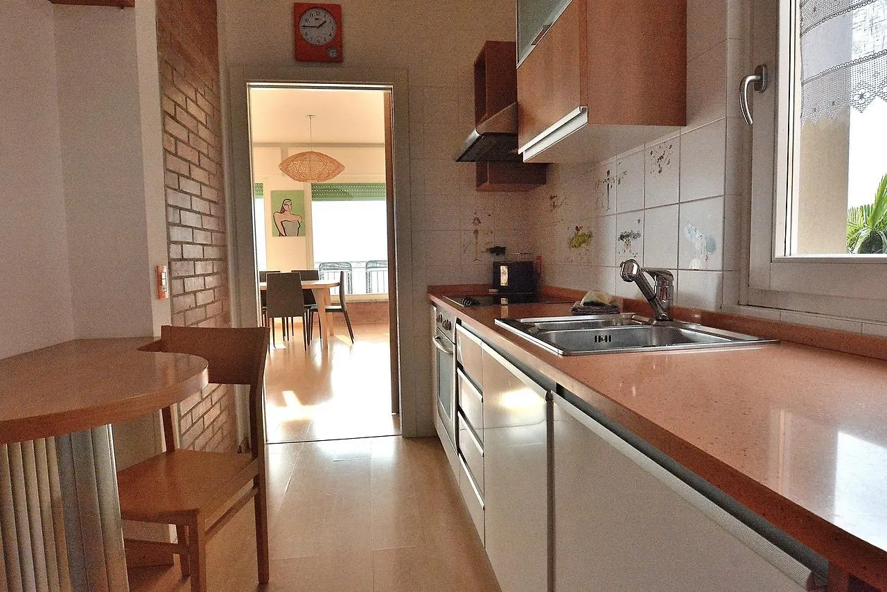Apartment Windows On The Lake مالتشيزينيه